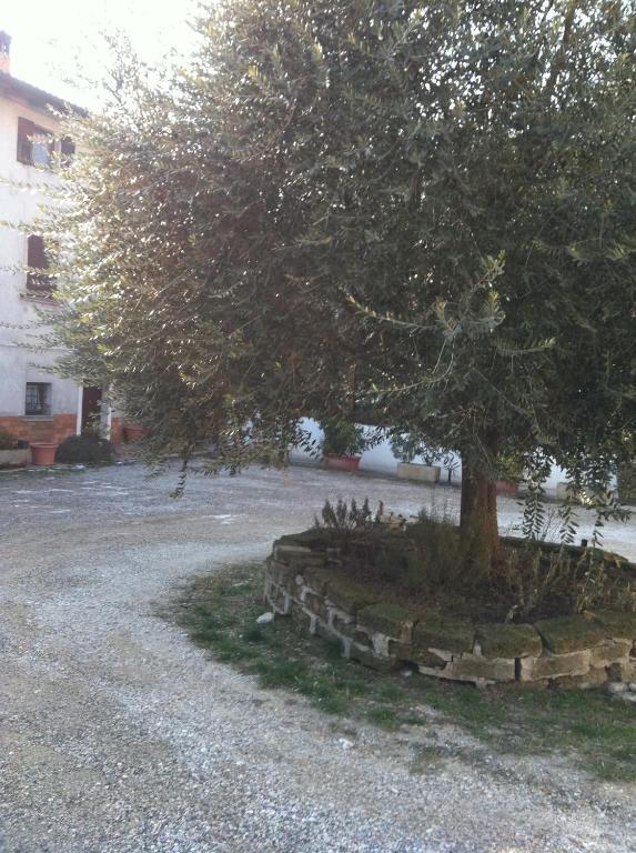 Agriturismo Licensi Del Bresa Villa Monzambano Ruang foto