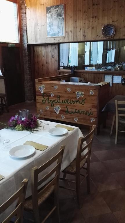 Agriturismo Licensi Del Bresa Villa Monzambano Bagian luar foto