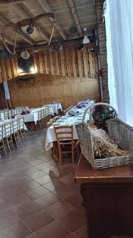 Agriturismo Licensi Del Bresa Villa Monzambano Bagian luar foto