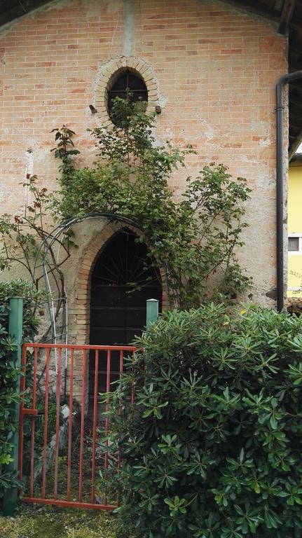Agriturismo Licensi Del Bresa Villa Monzambano Bagian luar foto